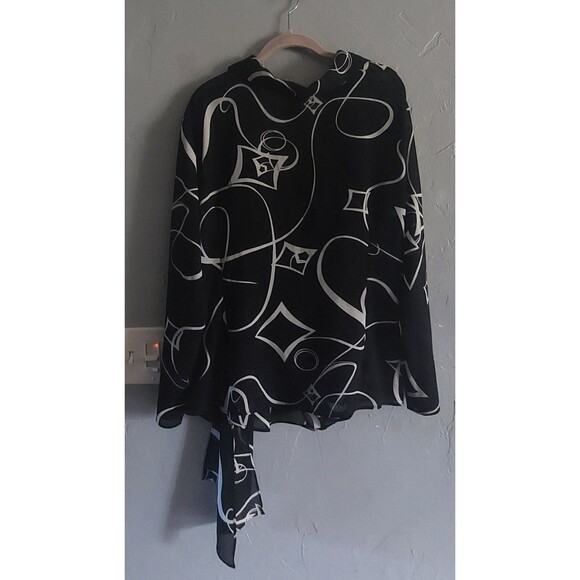 Lane Bryant  Tops  Blouse 26/28,Women, Polyester, Made In USA.cross In Front - Picture 5 of 13